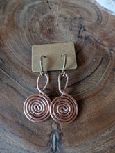 Carica l'immagine nel visualizzatore di Gallery, Copper Spiral Earrings