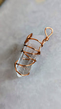 Carica l'immagine nel visualizzatore di Gallery, Crystal Quartz Copper Spiral Pendant