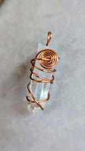 Carica l'immagine nel visualizzatore di Gallery, Crystal Quartz Copper Spiral Pendant