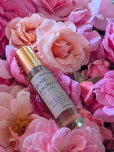 Cargar imagen en el visor de la galería, Rose + Jojoba Roller
